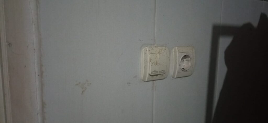 Saklar Lampu Dapur